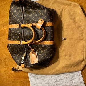 Louis Vuitton Keepall 45 in great condition